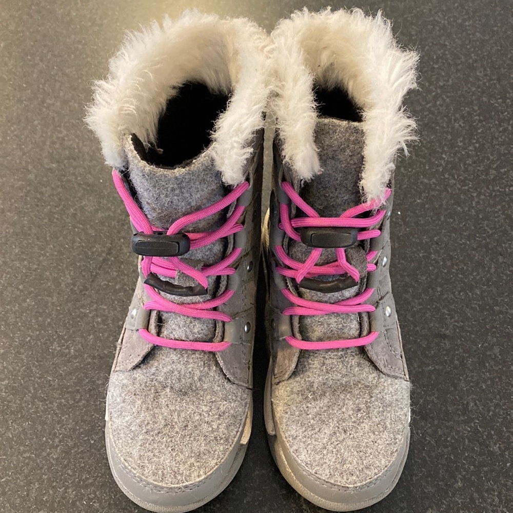 Sorel Kids Snow Boots - size 10